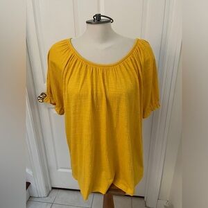 Banana Republic ladies yellow top size large